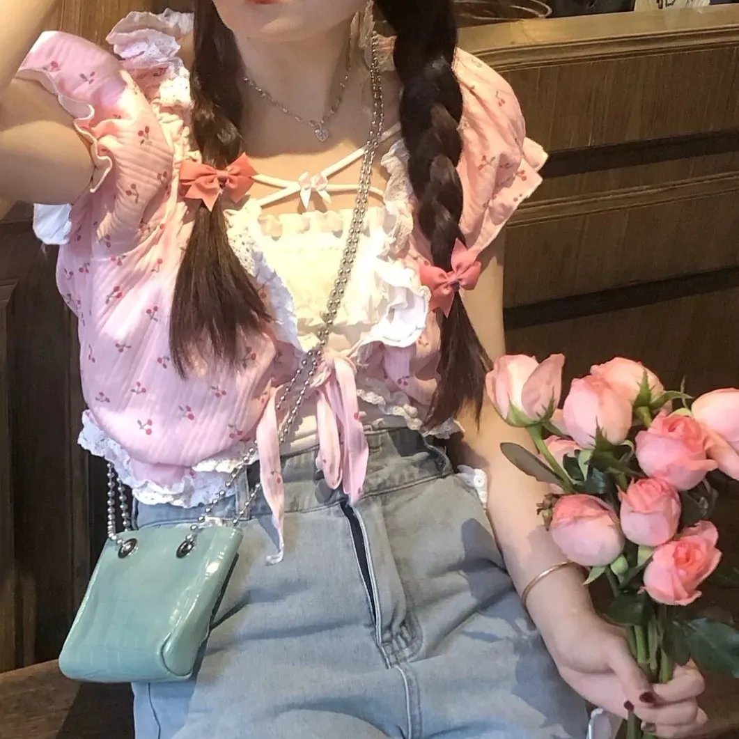 无边春色戏两儍